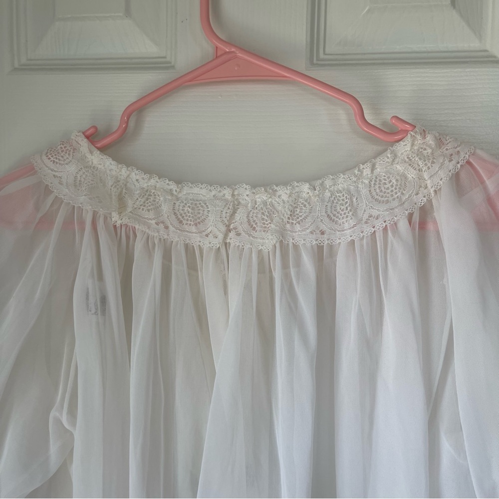 Vtg 60's 70’s Union Made  White robe size L - Picture 8 of 9